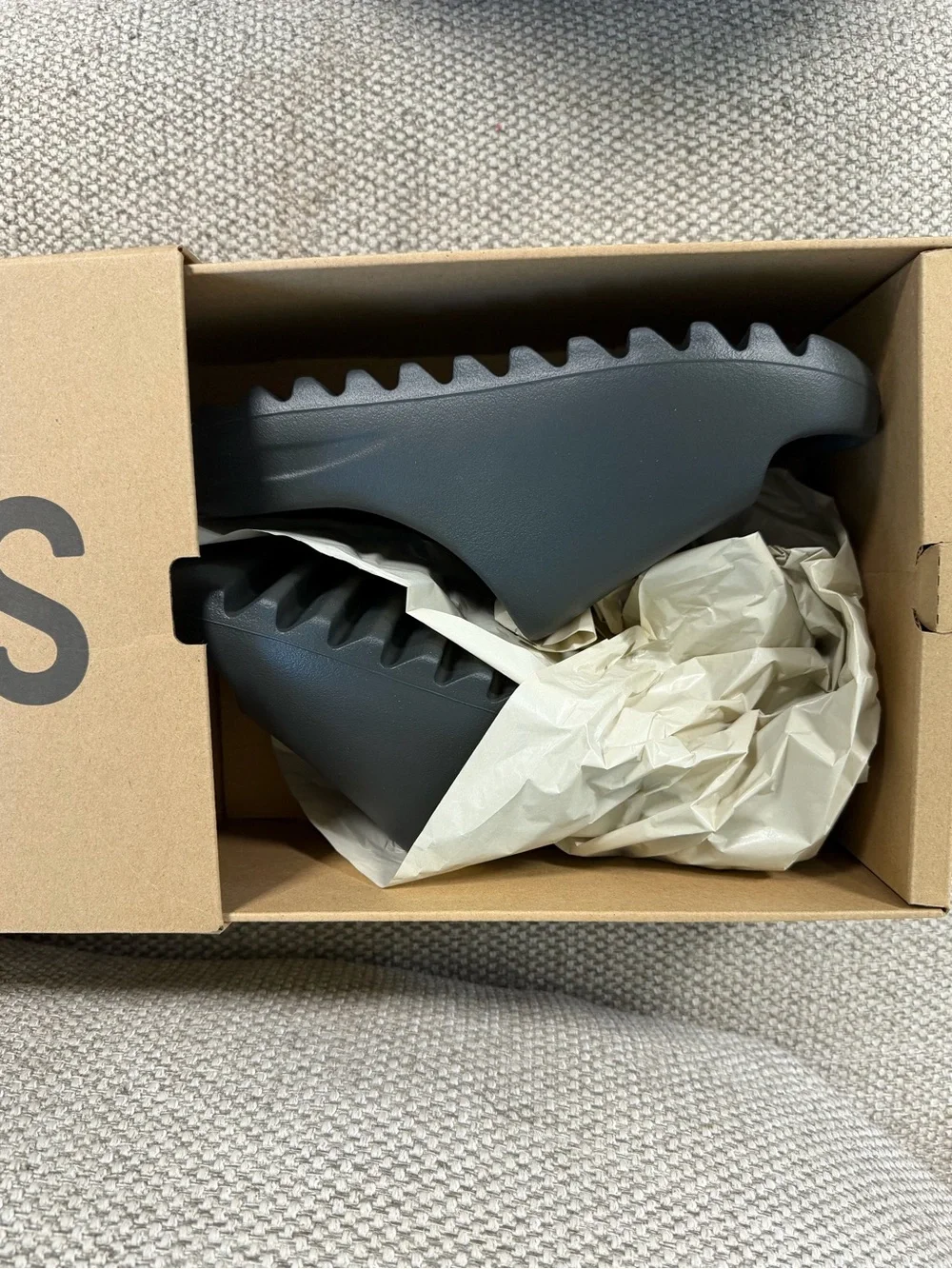 adidas YZY Slide Size 8